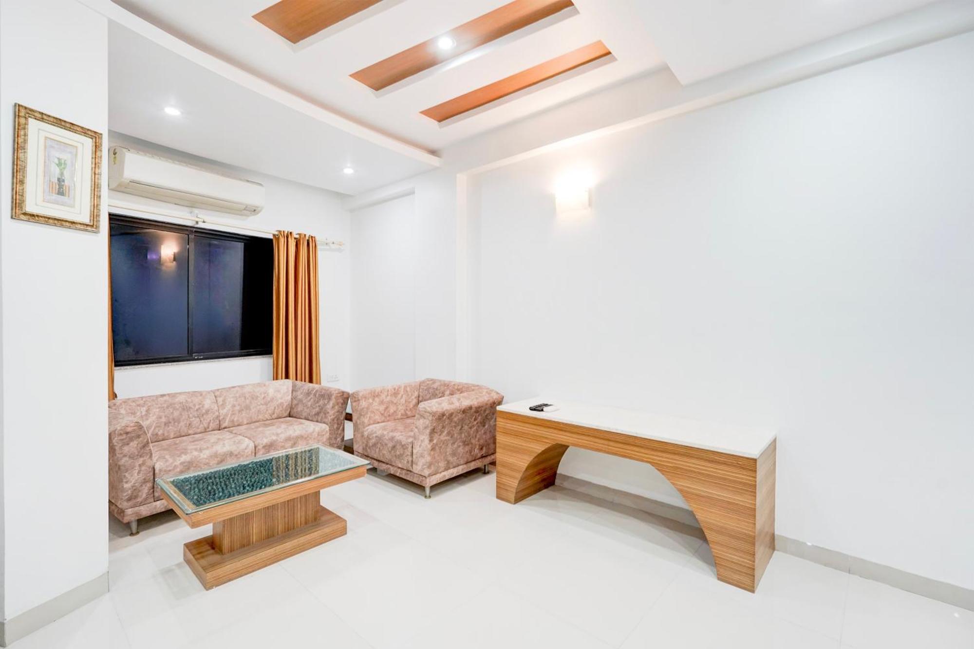 Super Townhouse Mg Road Porbandar Formerly Hotel Harmony Dış mekan fotoğraf