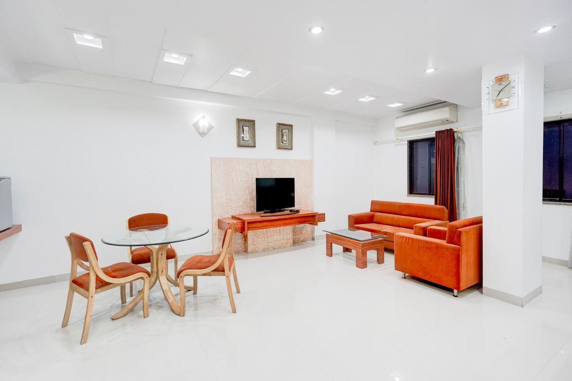 Super Townhouse Mg Road Porbandar Formerly Hotel Harmony Dış mekan fotoğraf