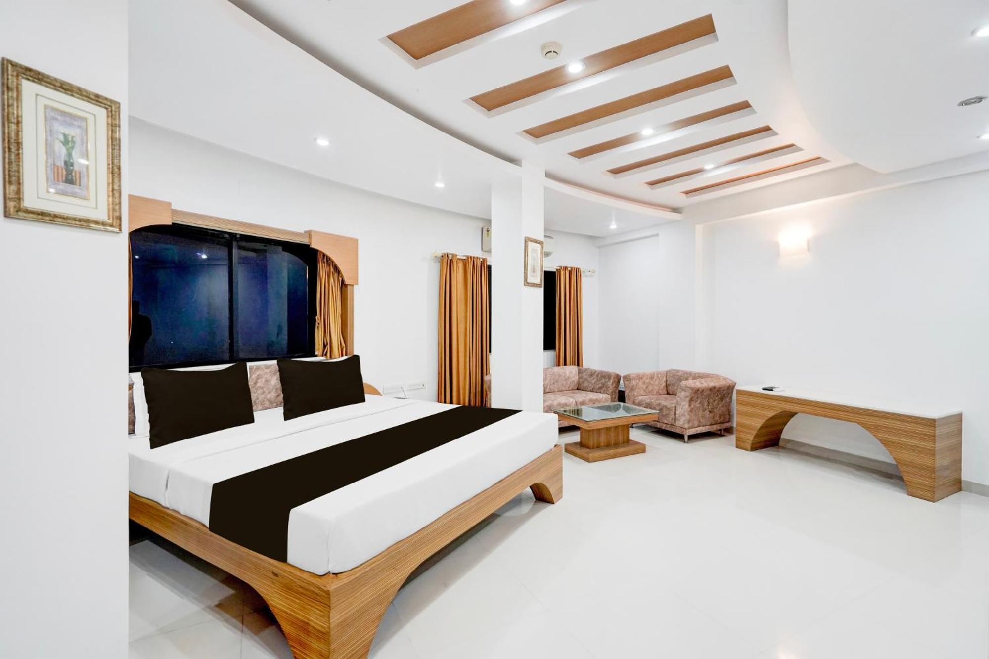 Super Townhouse Mg Road Porbandar Formerly Hotel Harmony Dış mekan fotoğraf