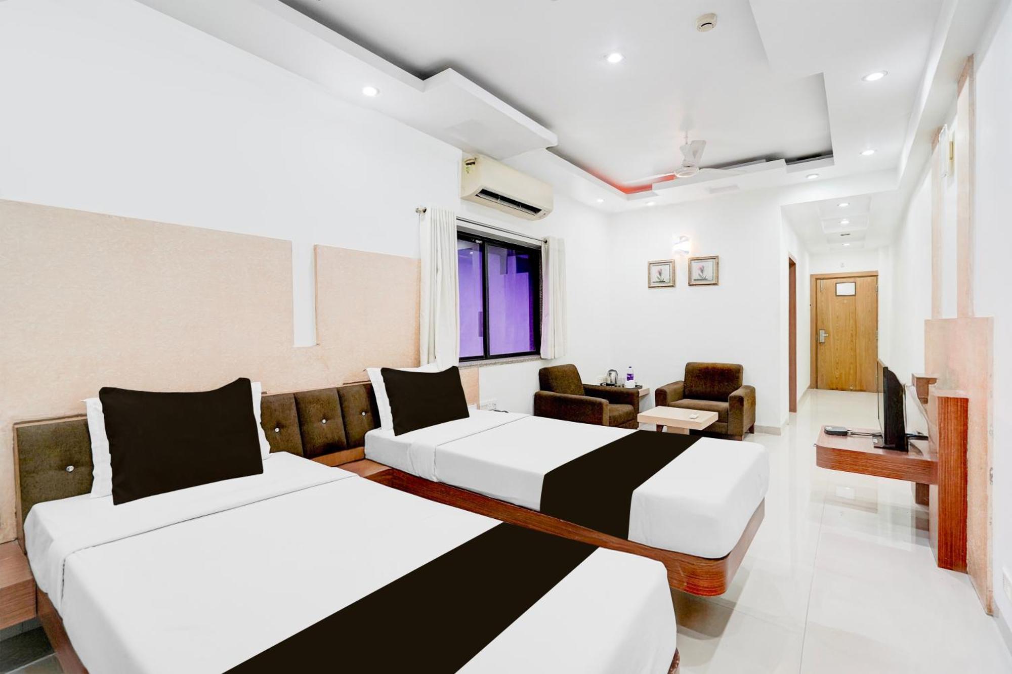 Super Townhouse Mg Road Porbandar Formerly Hotel Harmony Dış mekan fotoğraf