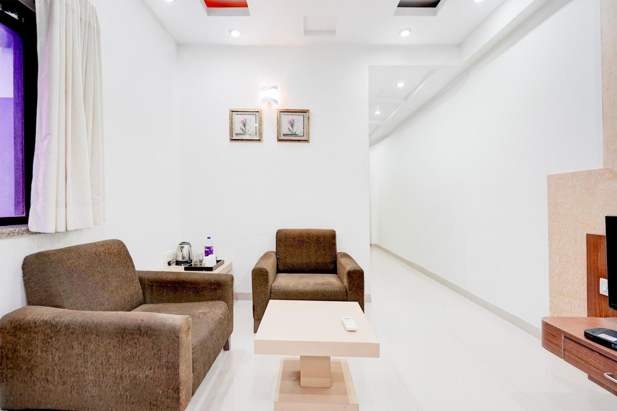Super Townhouse Mg Road Porbandar Formerly Hotel Harmony Dış mekan fotoğraf